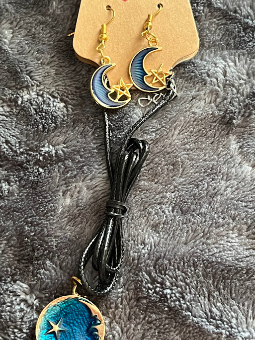 Blue moon earring and necklace
